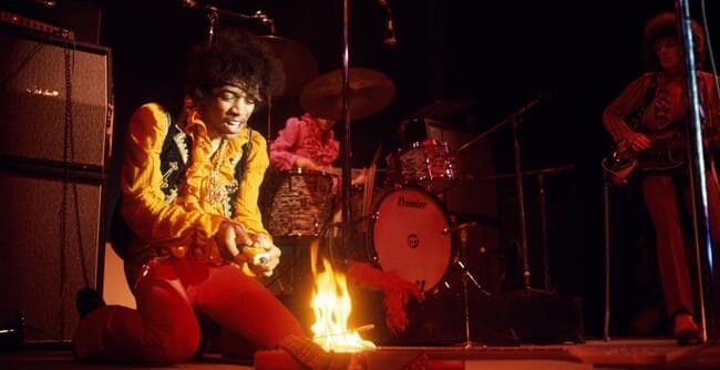 Jimi Hendrix burns his guitar